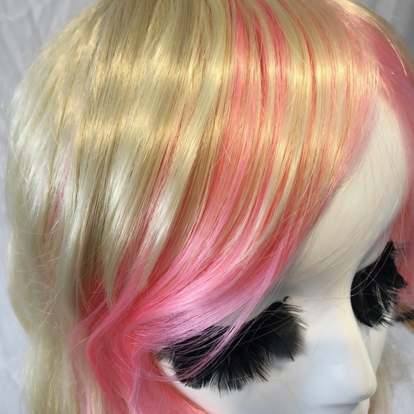 New Pink and Blonde wavy wig cosplay main image 6